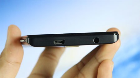 Điện thoại di động Mobiistar Lai Zoro hỗ trợ thẻ nhớ ngo&agrave;i